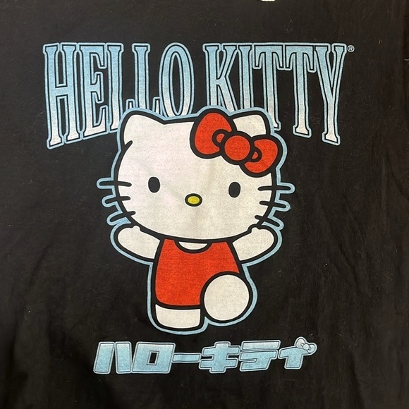 ⭐️ Hello Kitty black t-shirt- size medium - Picture 4 of 5